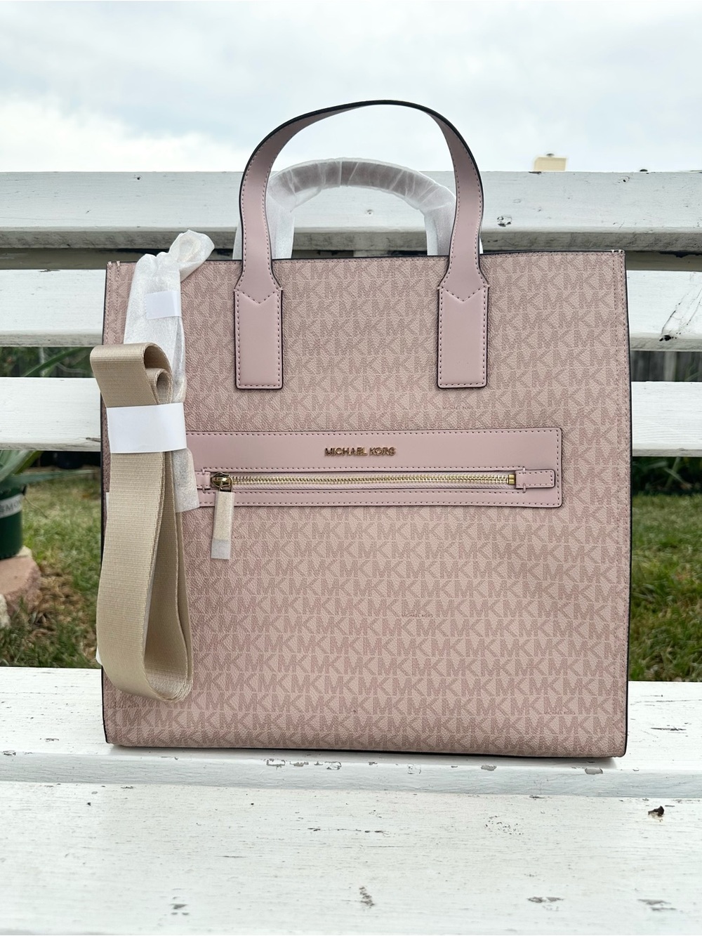 Michael Kors Pink Signature Kenly Tote Bag